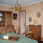 Chez Vivi 6 P Classé 3 étoiles Dans Belle Maison Au Calme Avec Grande Terrasse, Balcon Indépendant Et Wifi Gratuite