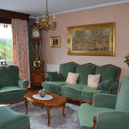 Holiday home Chez Vivi: Tranquil 3-star With Terrace And Free Wi-fi Gerardmer